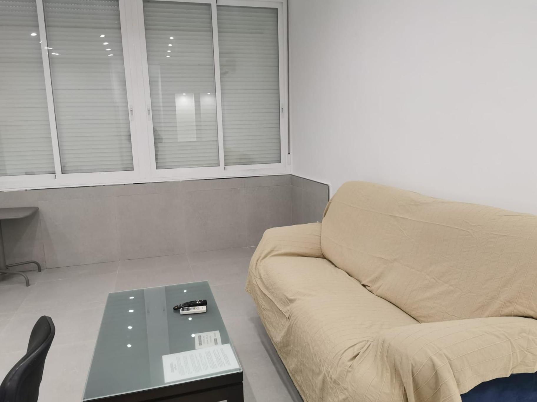Urbanizacion La Roca, Estudio 토레몰리노스 객실 사진